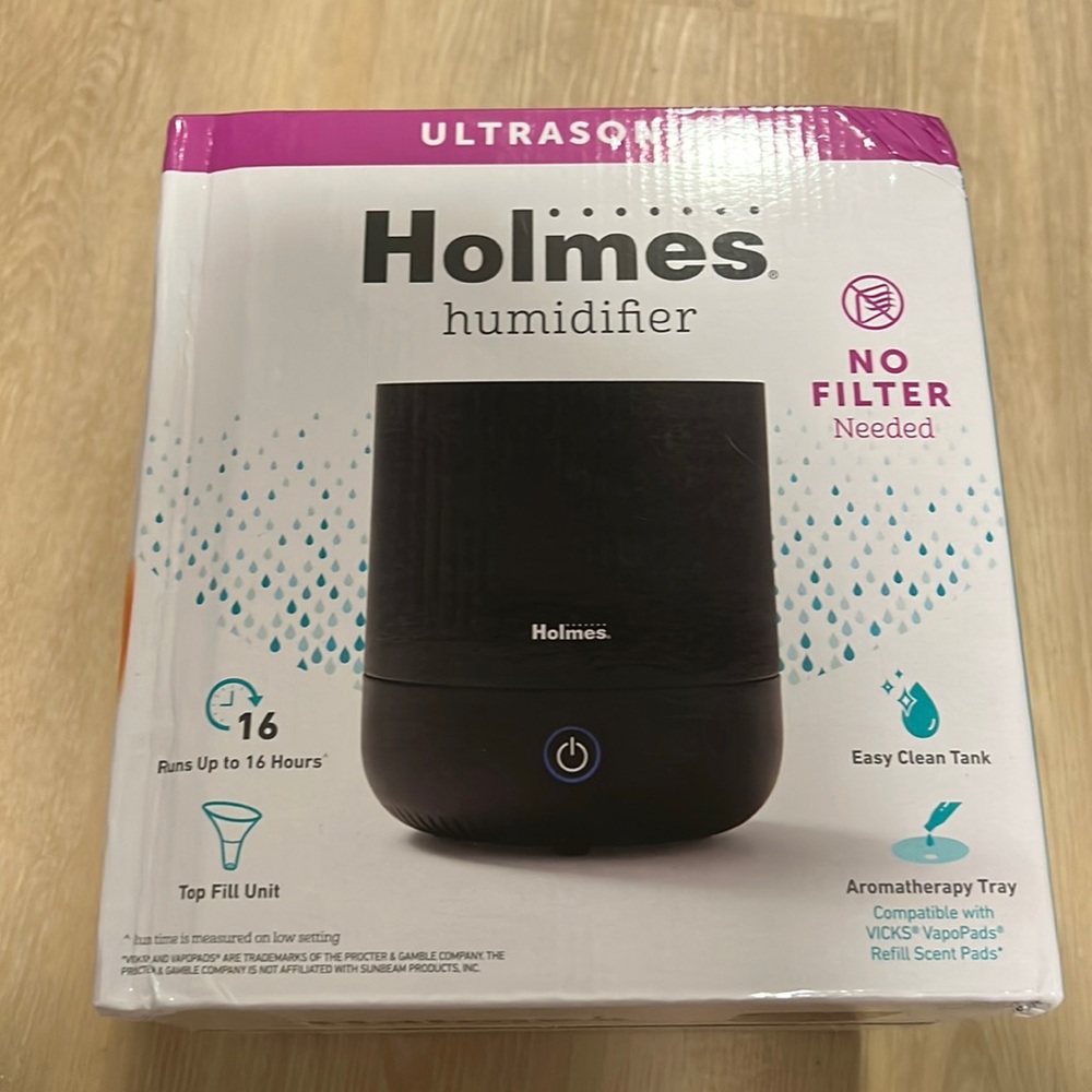 NEW Holmes Humidifier